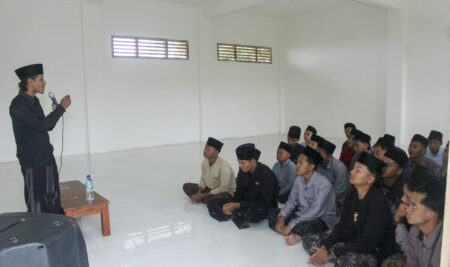 PELAKSANAAN TARBIYAH KILAT DI PONDOK PESANTREN TARBIYATUL ULUM PEKUWON